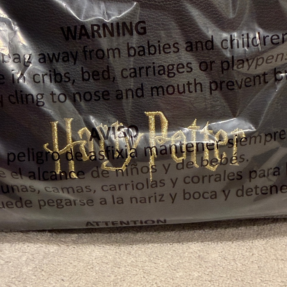 Loungefly Harry Potter Backpack & Crossbody Set NWT Hogwarts Logo Matching Set - Picture 7 of 7